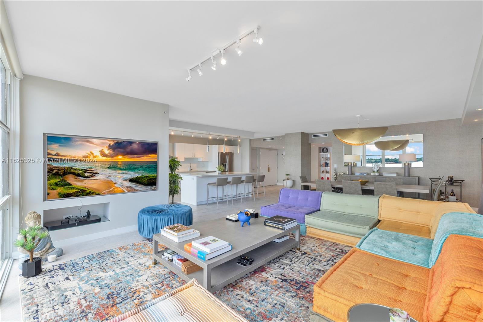 NINE ISLAND AVENUE CONDO - Residential