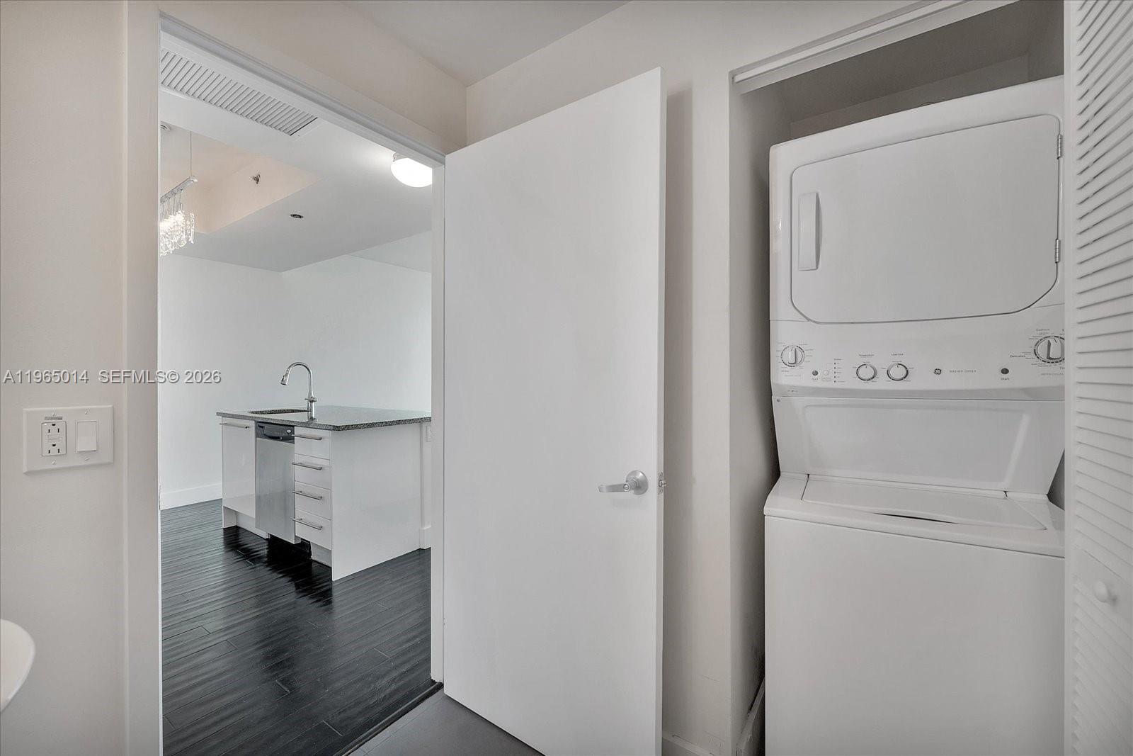 MARINABLUE CONDO - Residential