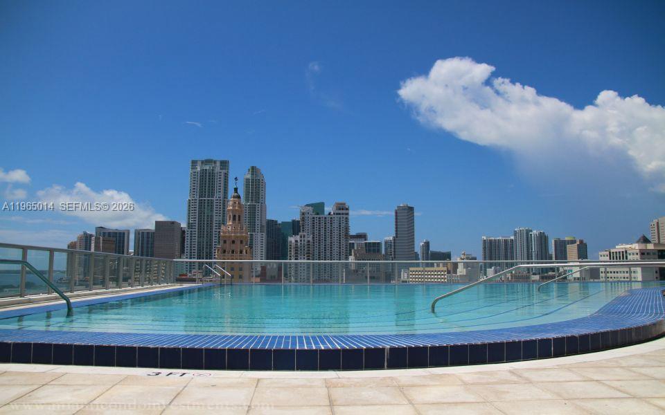 MARINABLUE CONDO - Residential