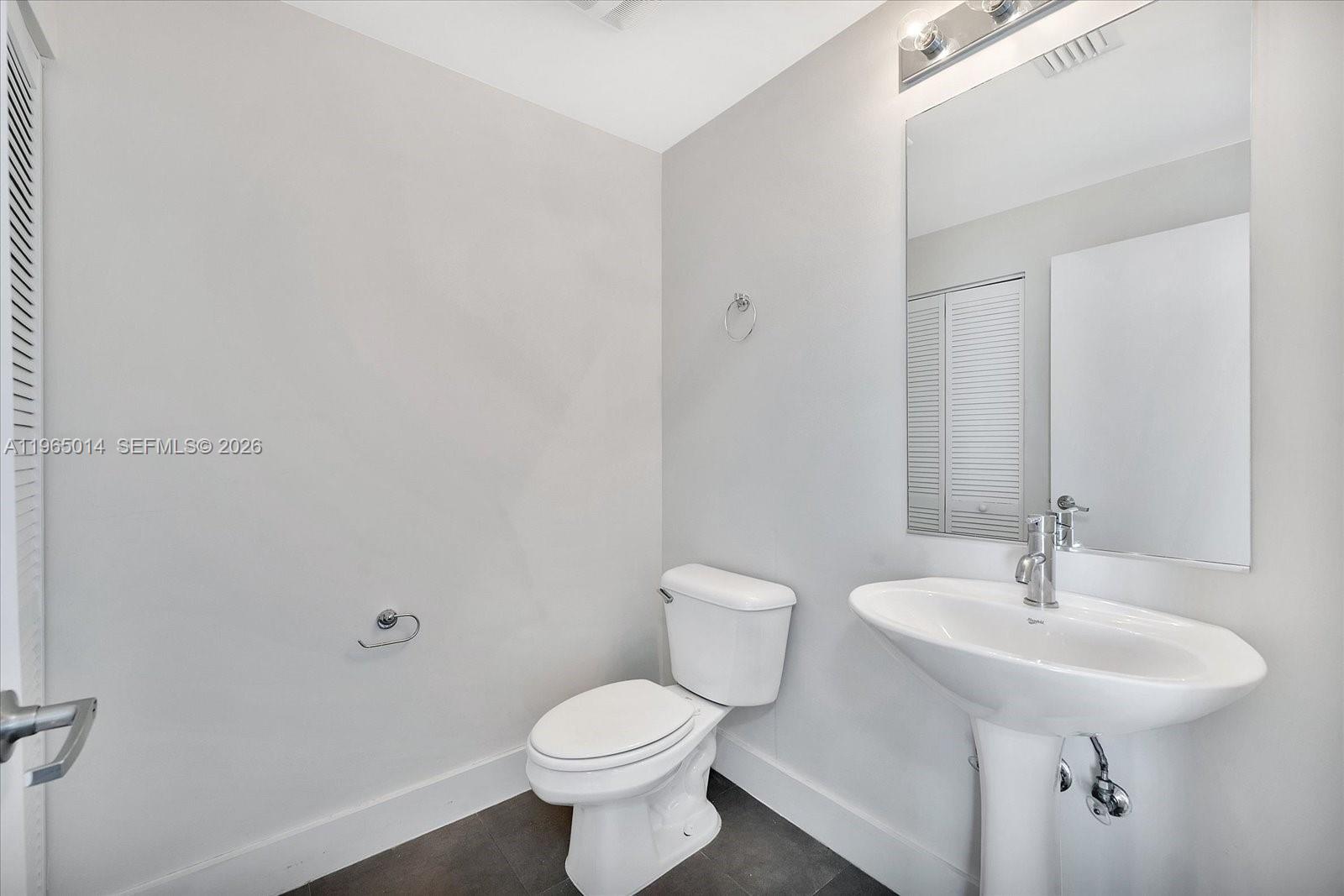 MARINABLUE CONDO - Residential