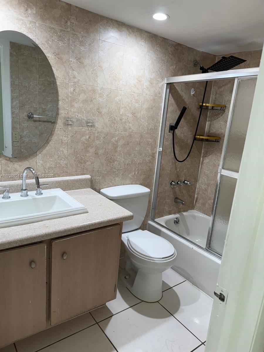 KENDALL HEIGHTS CONDO - Residential Lease