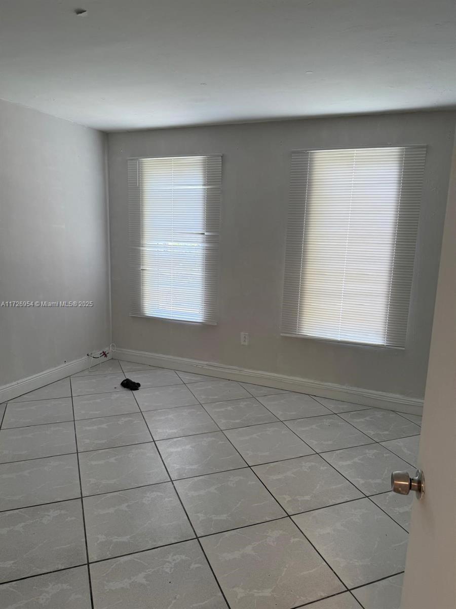 KENDALL HEIGHTS CONDO - Residential Lease