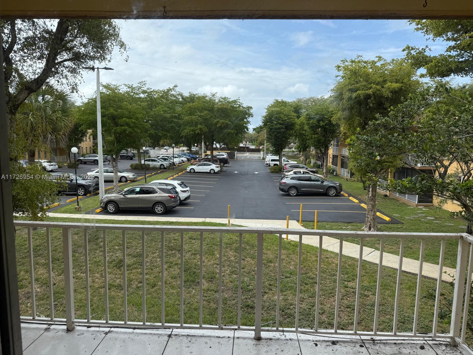 KENDALL HEIGHTS CONDO - Residential Lease