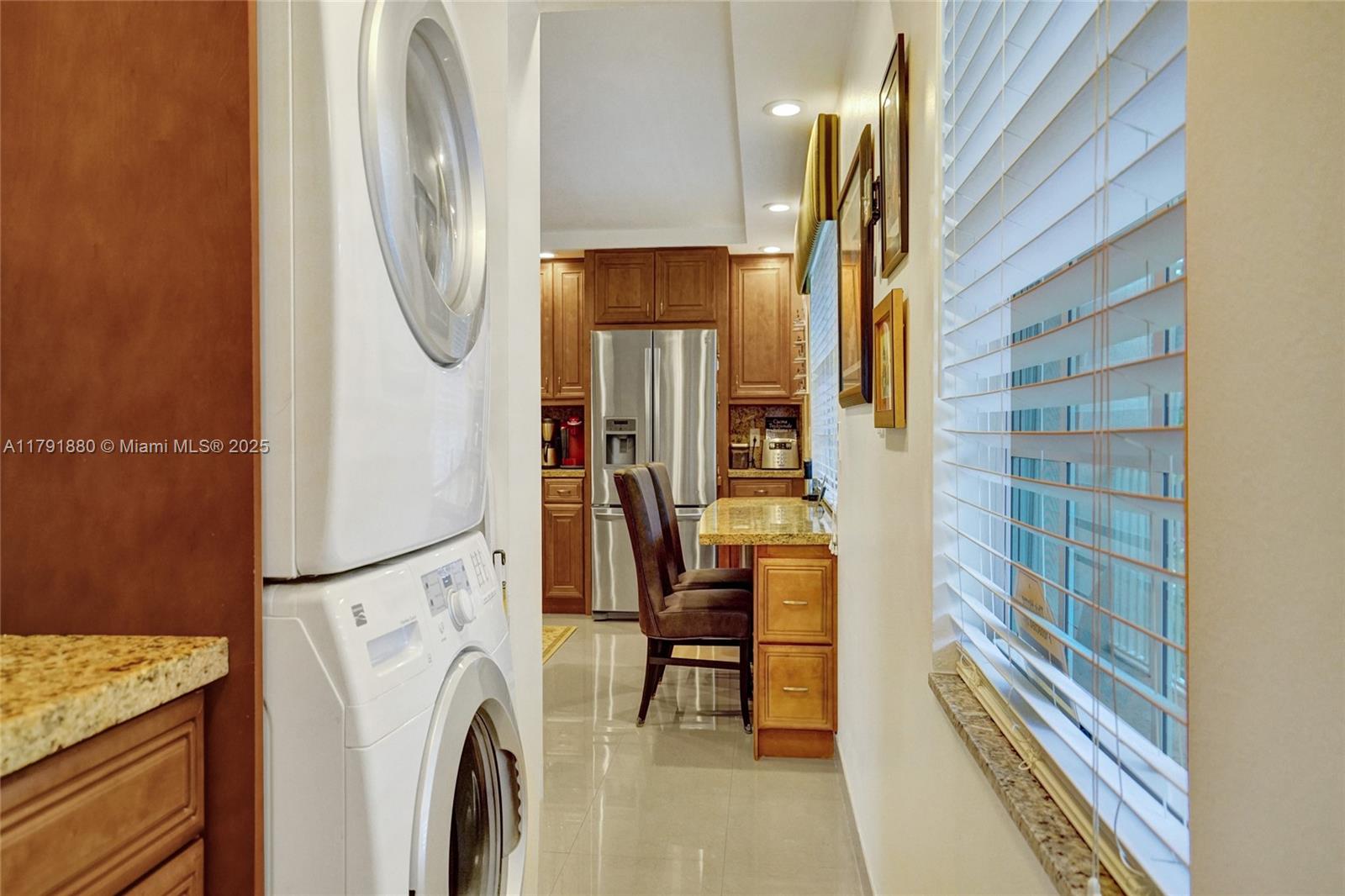 NO 113 PALM-AIRE COUNTRY - Residential