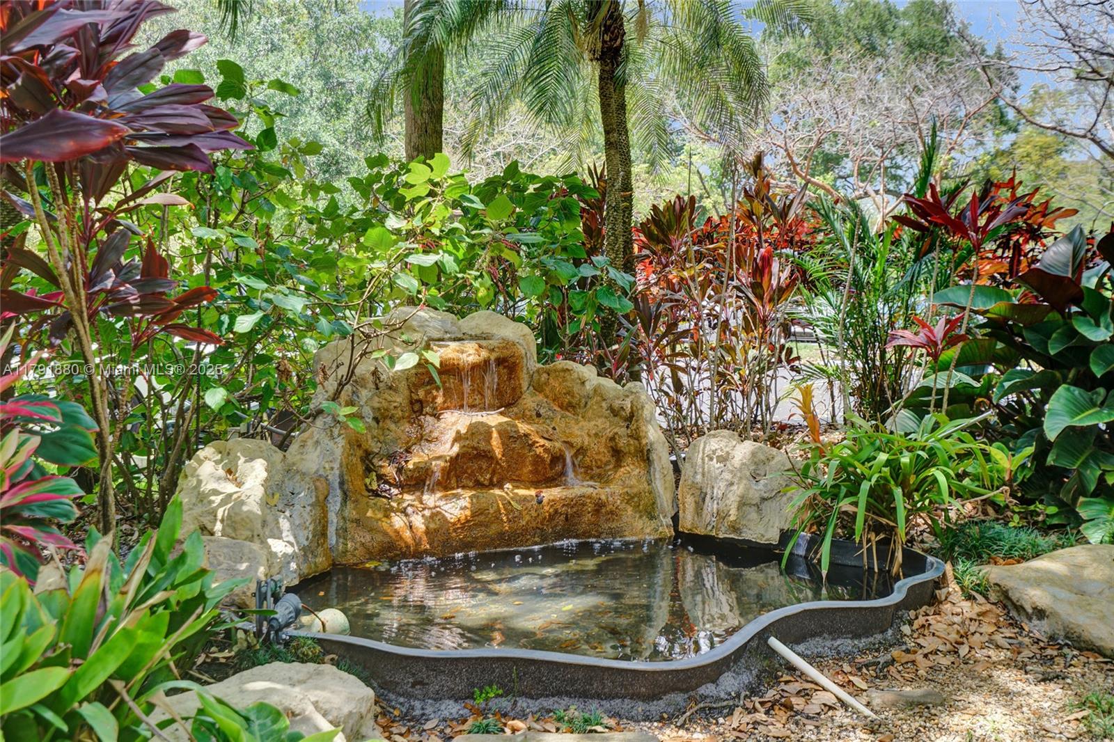 NO 113 PALM-AIRE COUNTRY - Residential