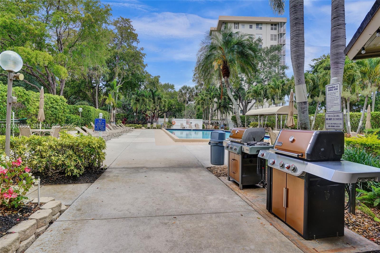 NO 113 PALM-AIRE COUNTRY - Residential