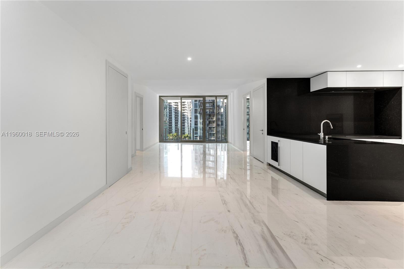 DUPONT PLAZA - Residential