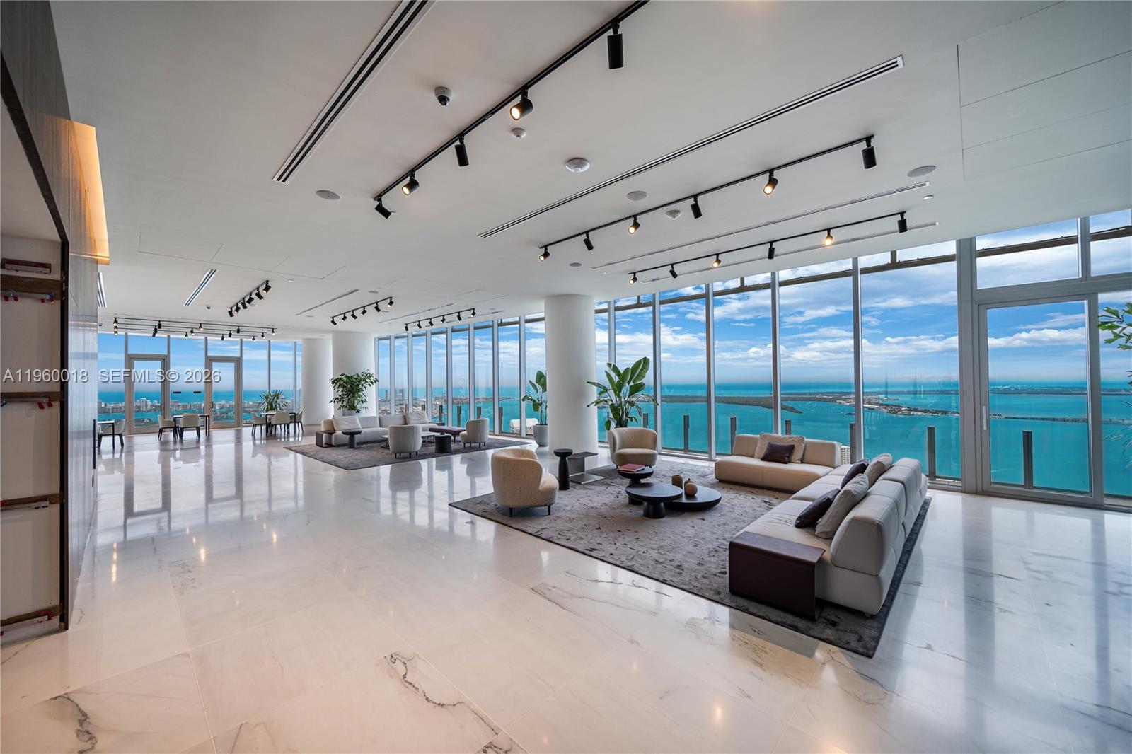 DUPONT PLAZA - Residential