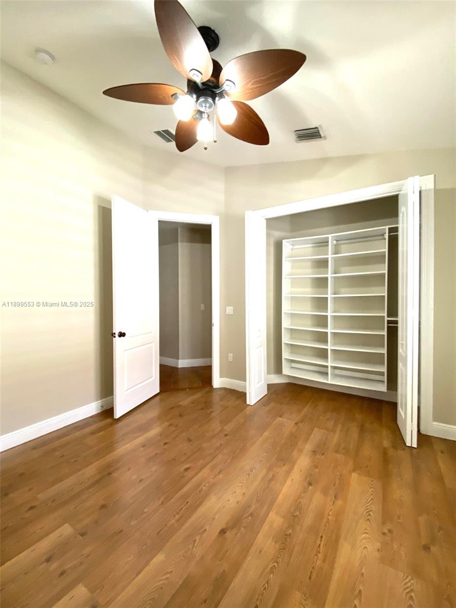 6TH ADDN TO ROYAL OAKS - Residential Lease