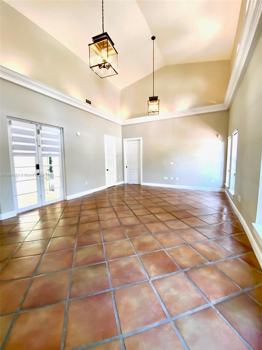 6TH ADDN TO ROYAL OAKS - Residential Lease