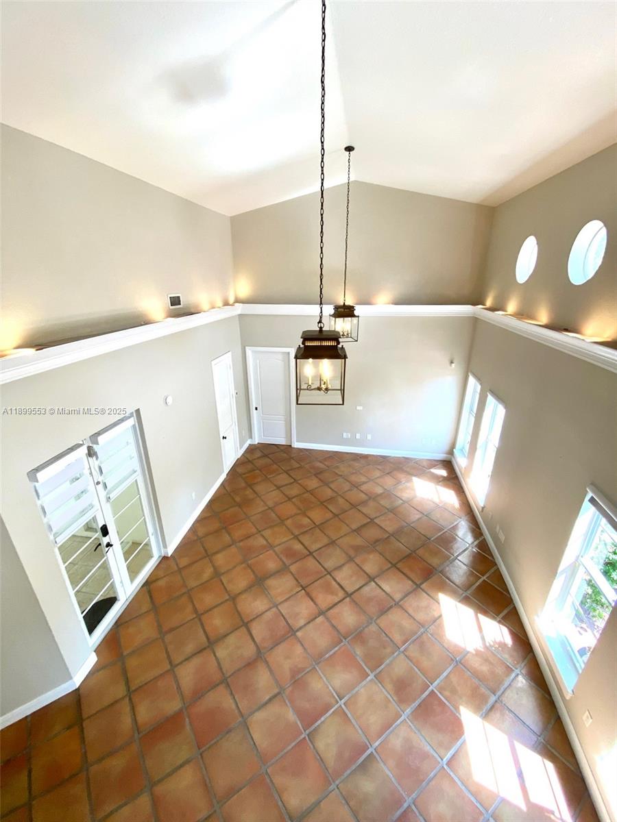 6TH ADDN TO ROYAL OAKS - Residential Lease