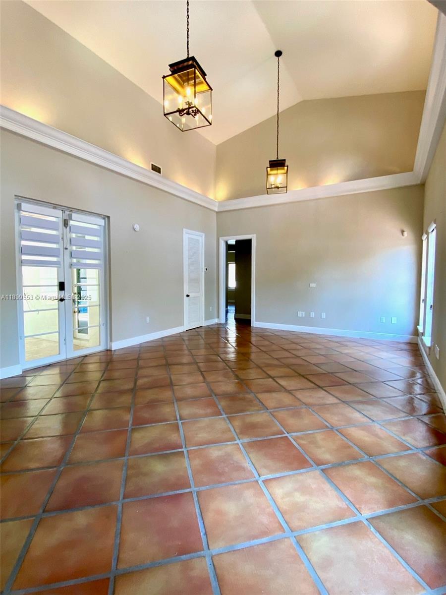 6TH ADDN TO ROYAL OAKS - Residential Lease