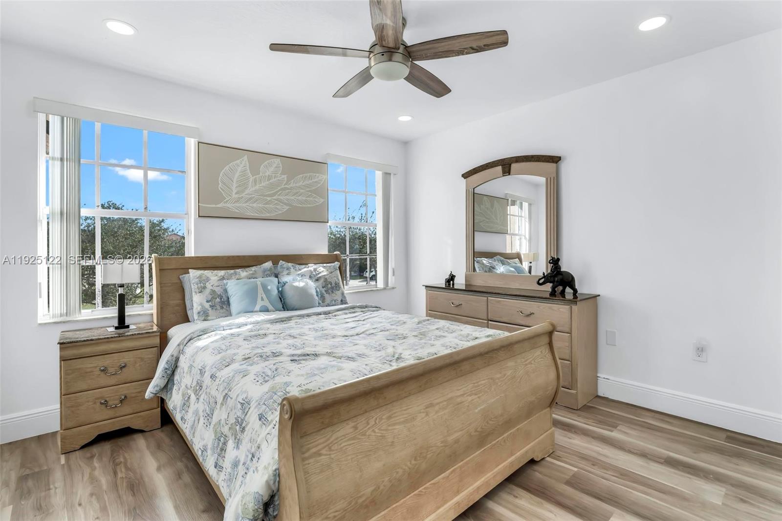 Silver isles - Residential