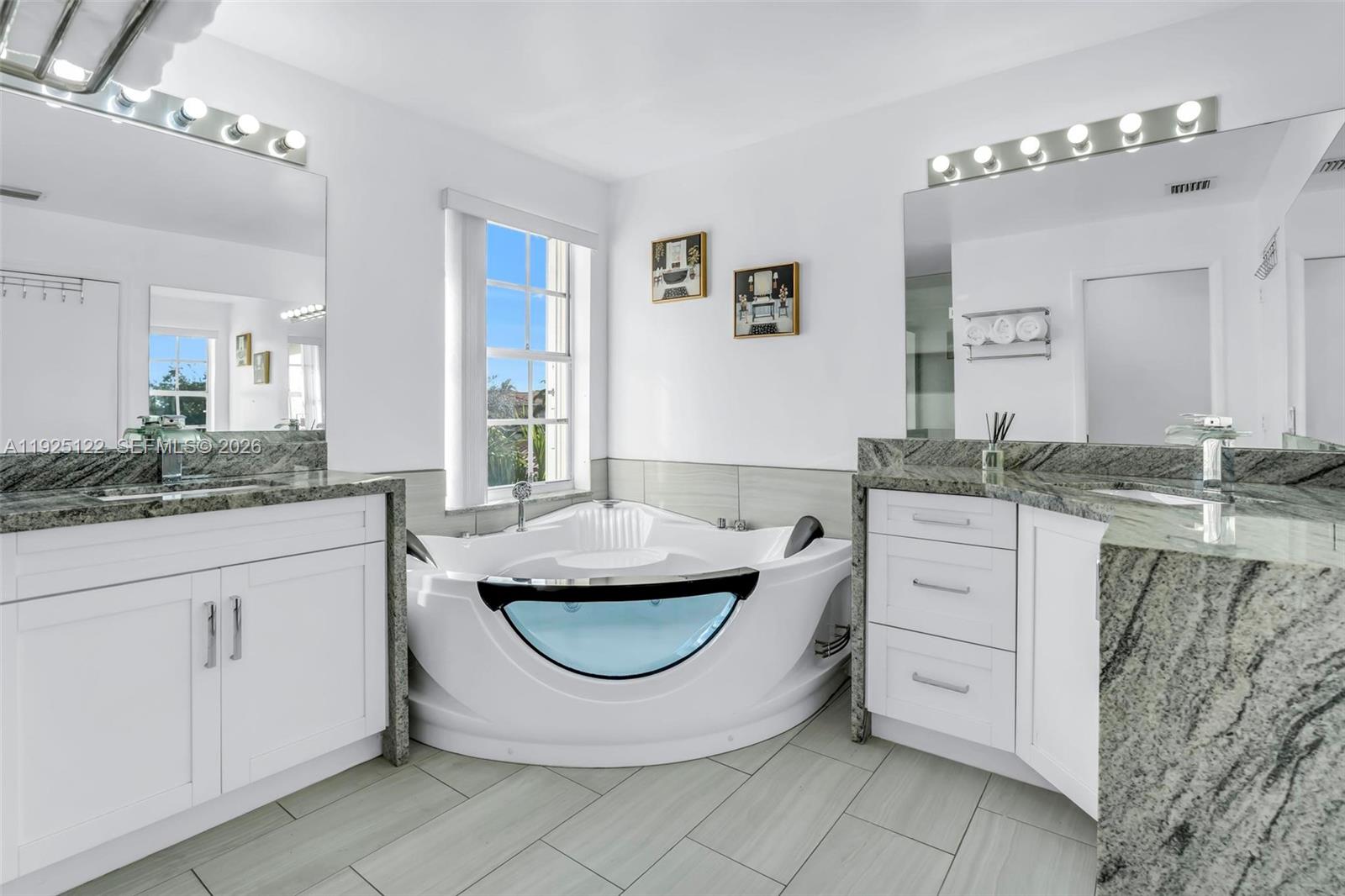 Silver isles - Residential