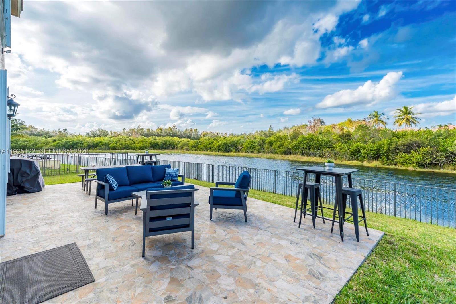 Silver isles - Residential