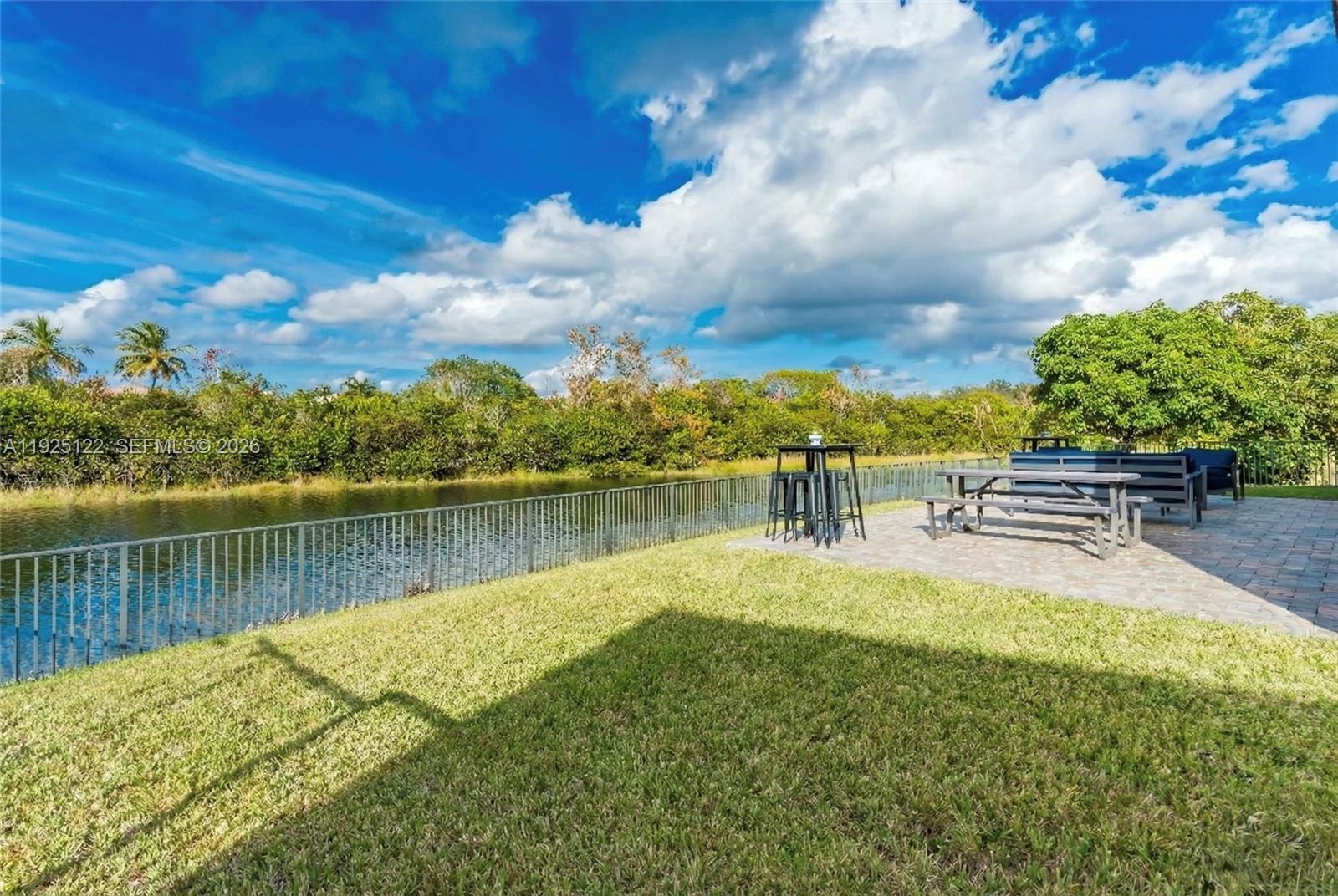 Silver isles - Residential