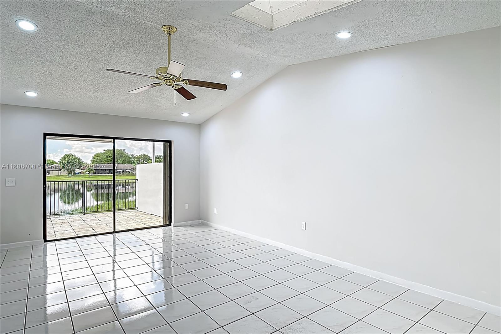 5003 SW 139th Ct