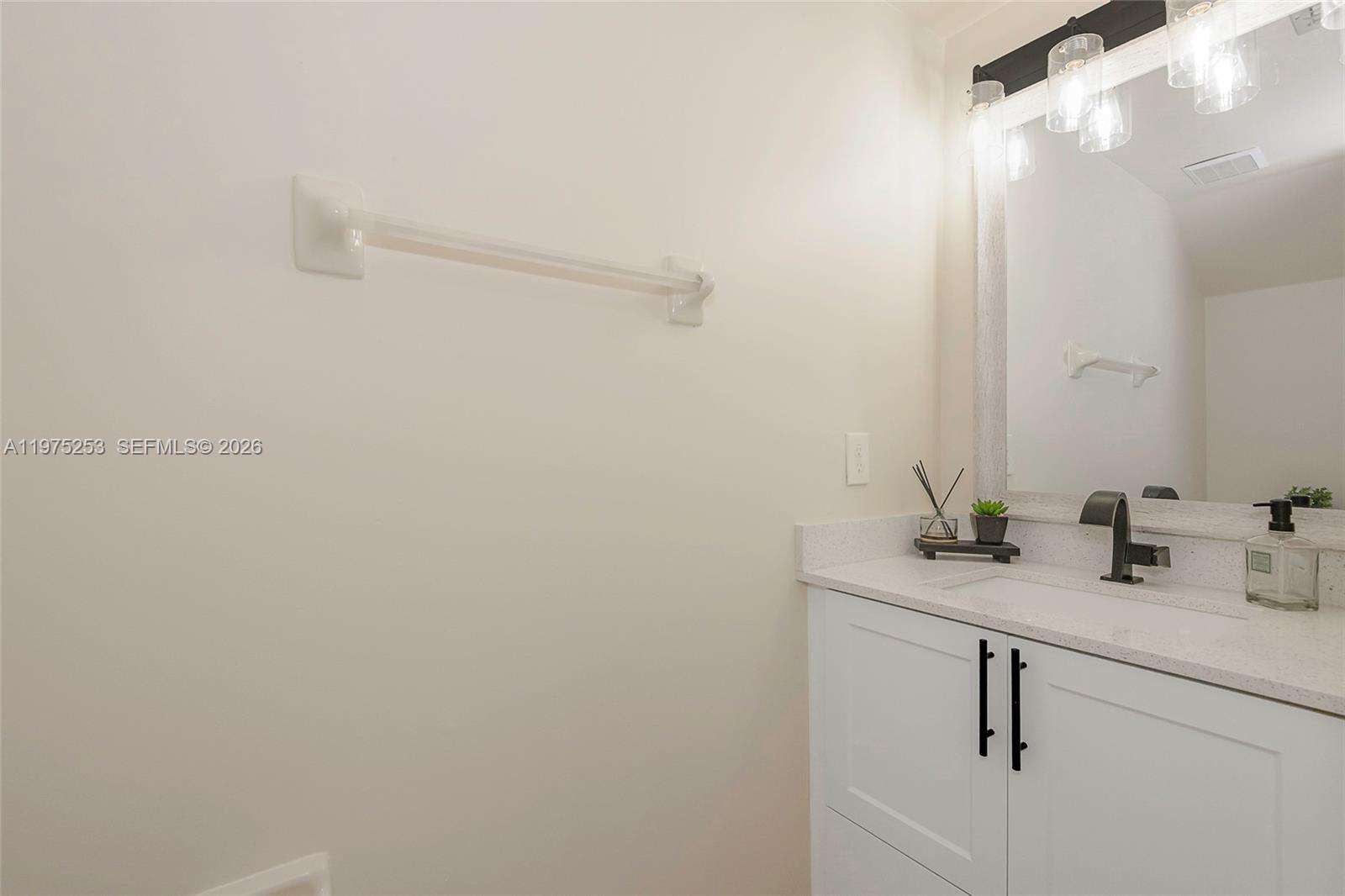 VILLAS AT NAUTICA THREE C - Residential