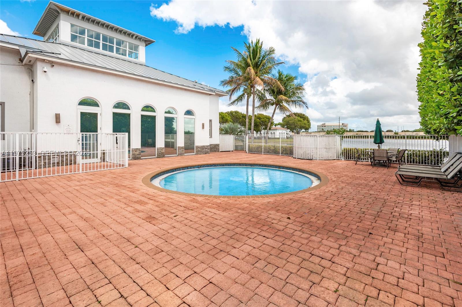 VILLAS AT NAUTICA THREE C - Residential