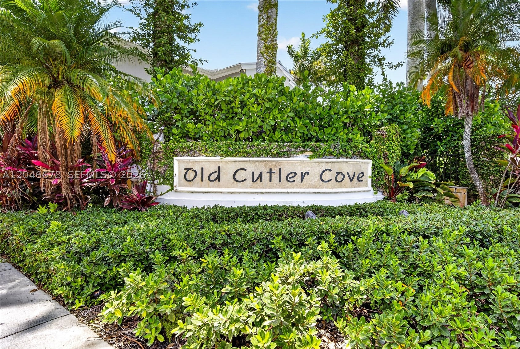 7571 SW 148th Ter