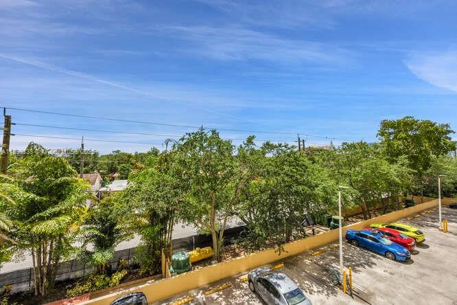 CORAL PLAZA OF MIAMI COND - Residential Lease