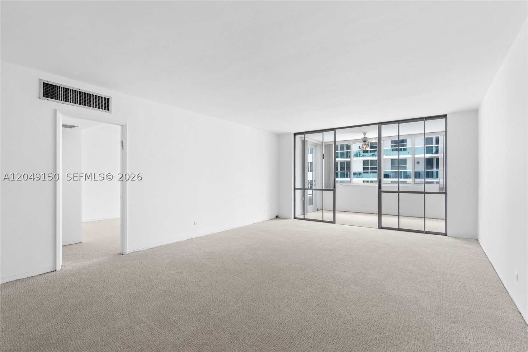 5005 Collins Ave 509