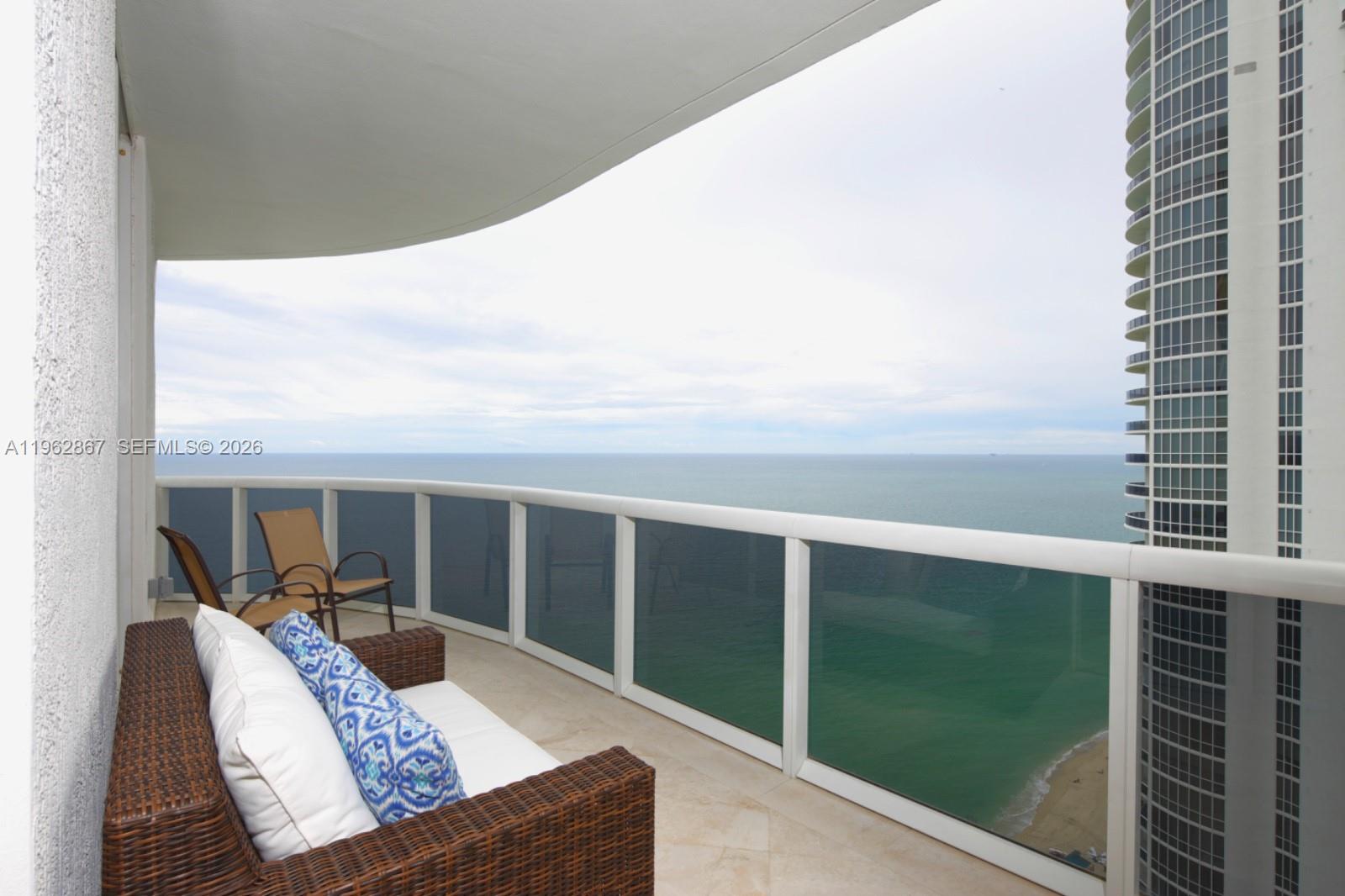 TDR TOWER I CONDO - Residential