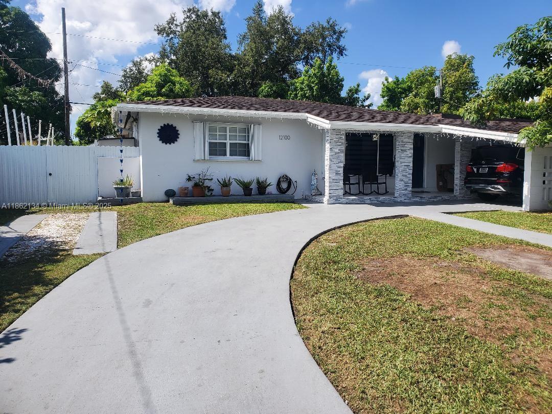 Beautiful one story house located close to the Miami Zoo area. This home has a patio area with swimming pool ,gazebo and barbecue grill. House have two in law quarter.