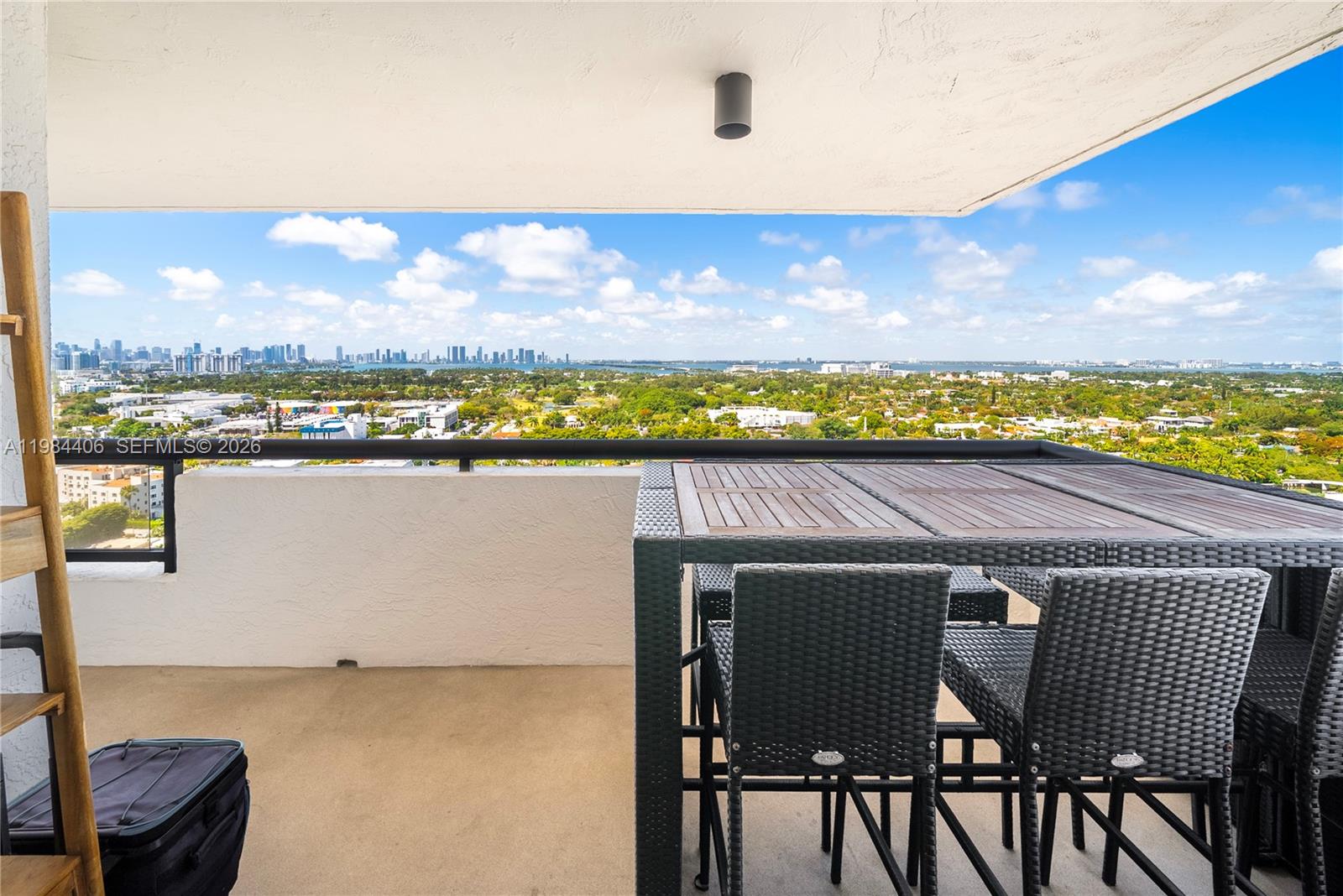 CLUB ATLANTIS CONDO - Residential Lease