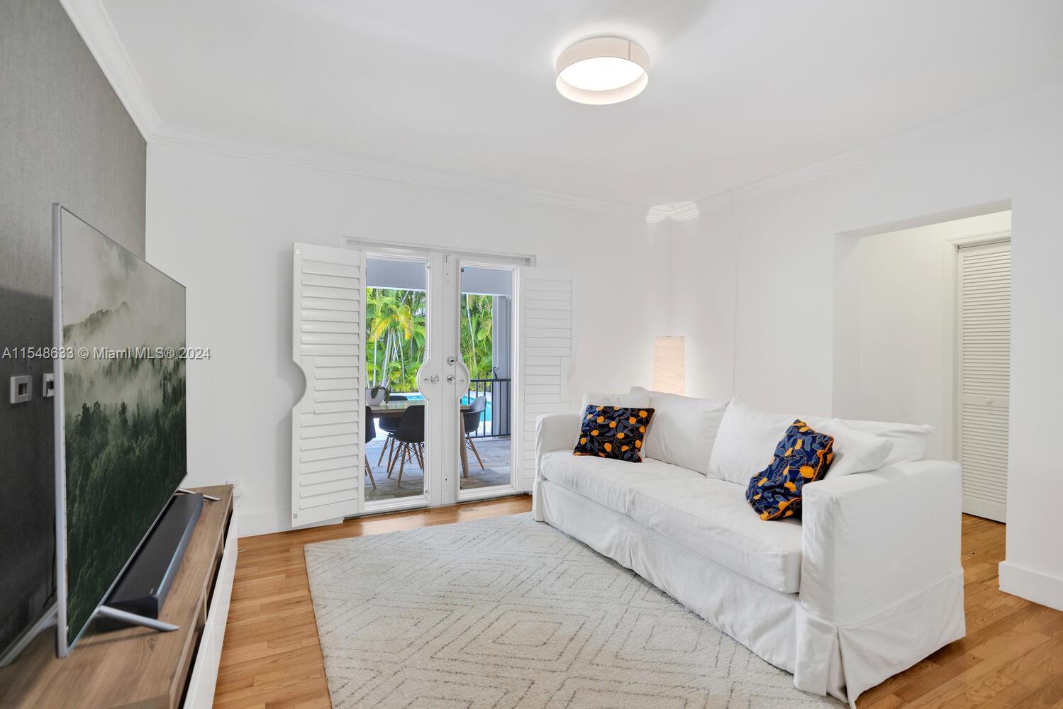 EAST SHENANDOAH - Residential