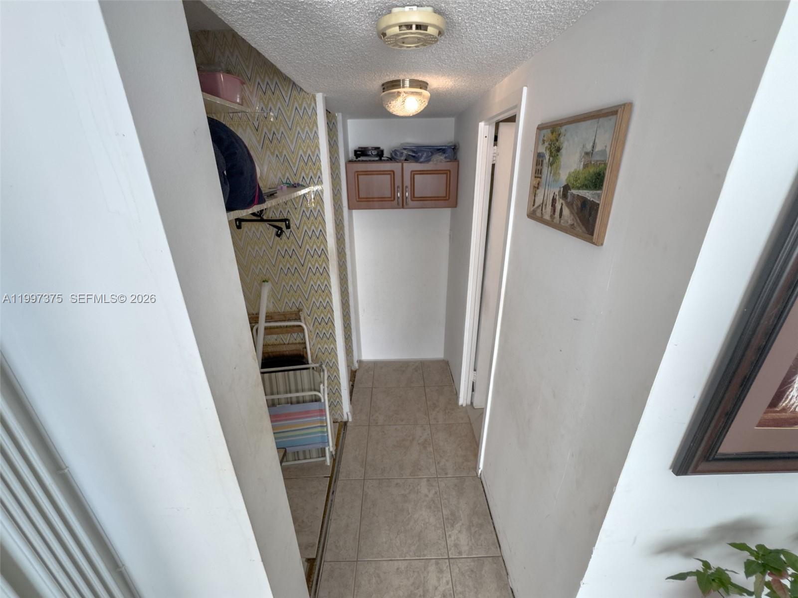 WINSTON TOWERS 200 - Residential