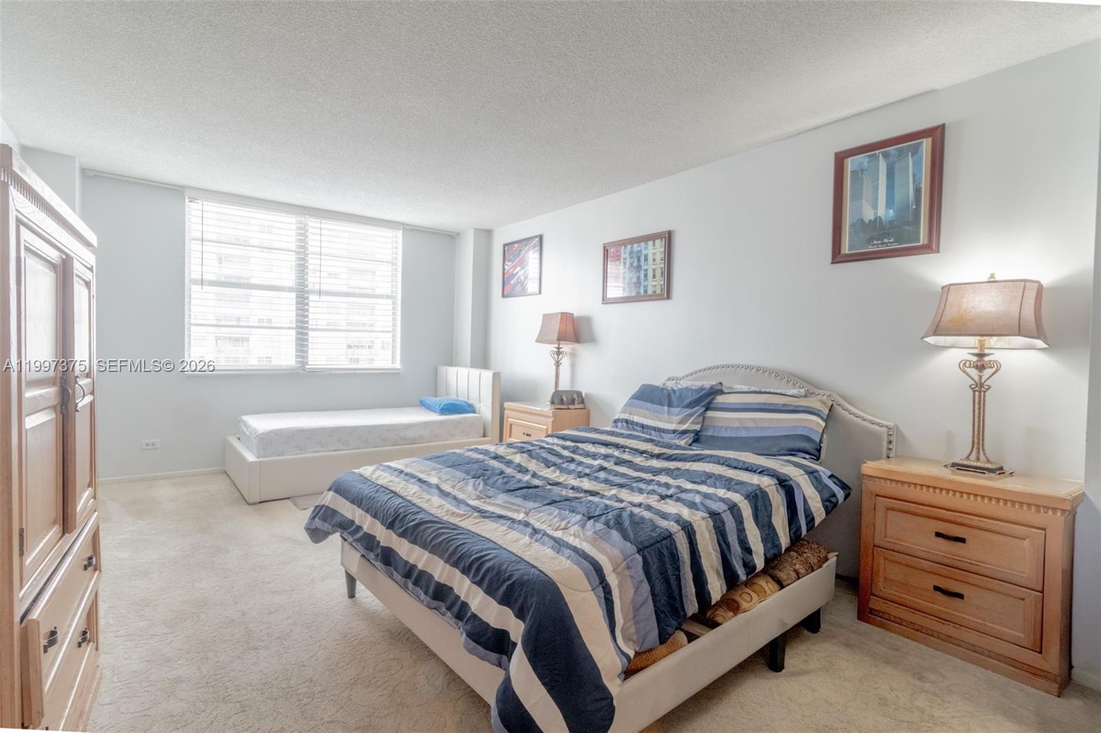 WINSTON TOWERS 200 - Residential