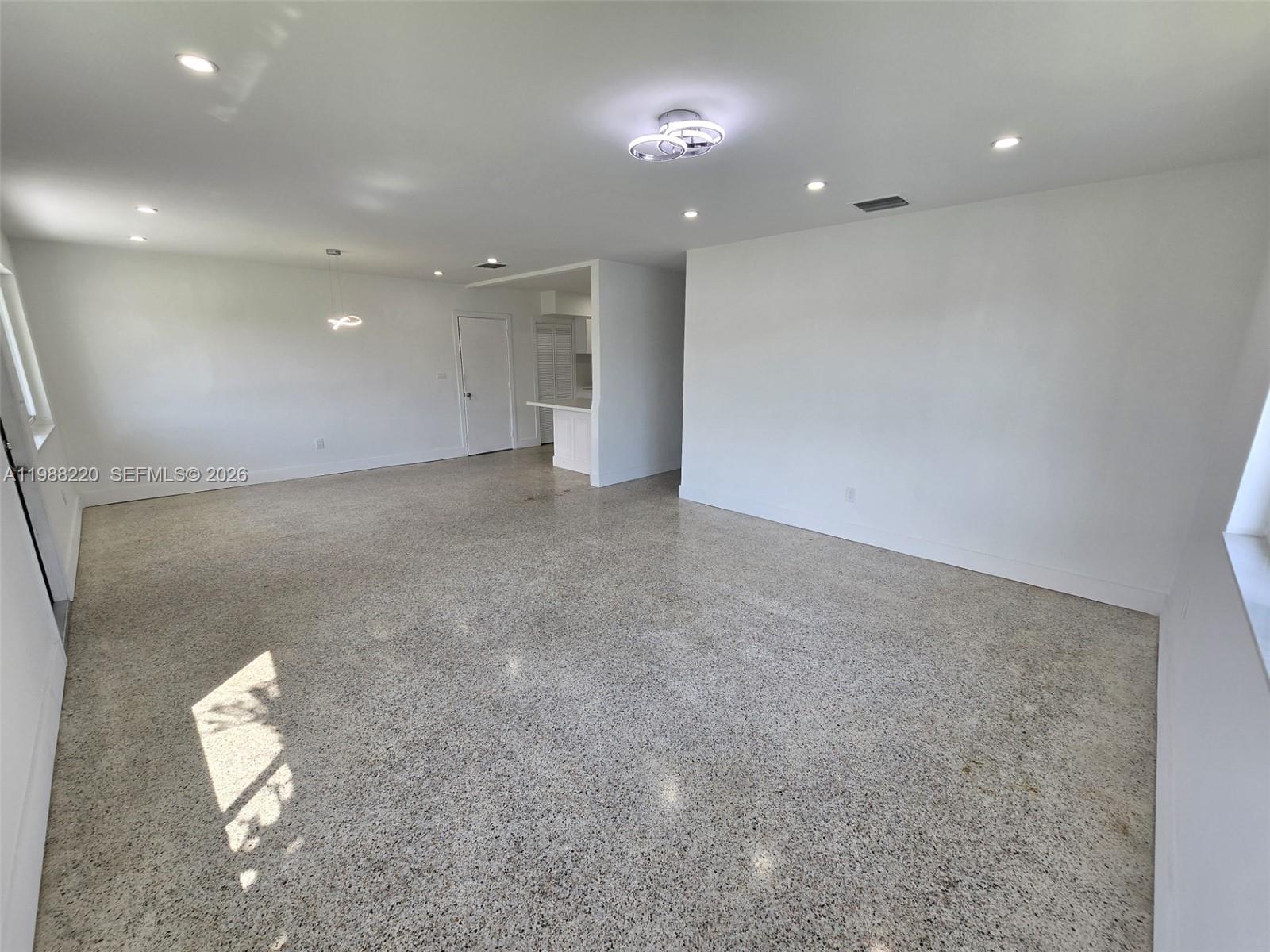 BIRD RD HIGHLANDS - Residential Lease