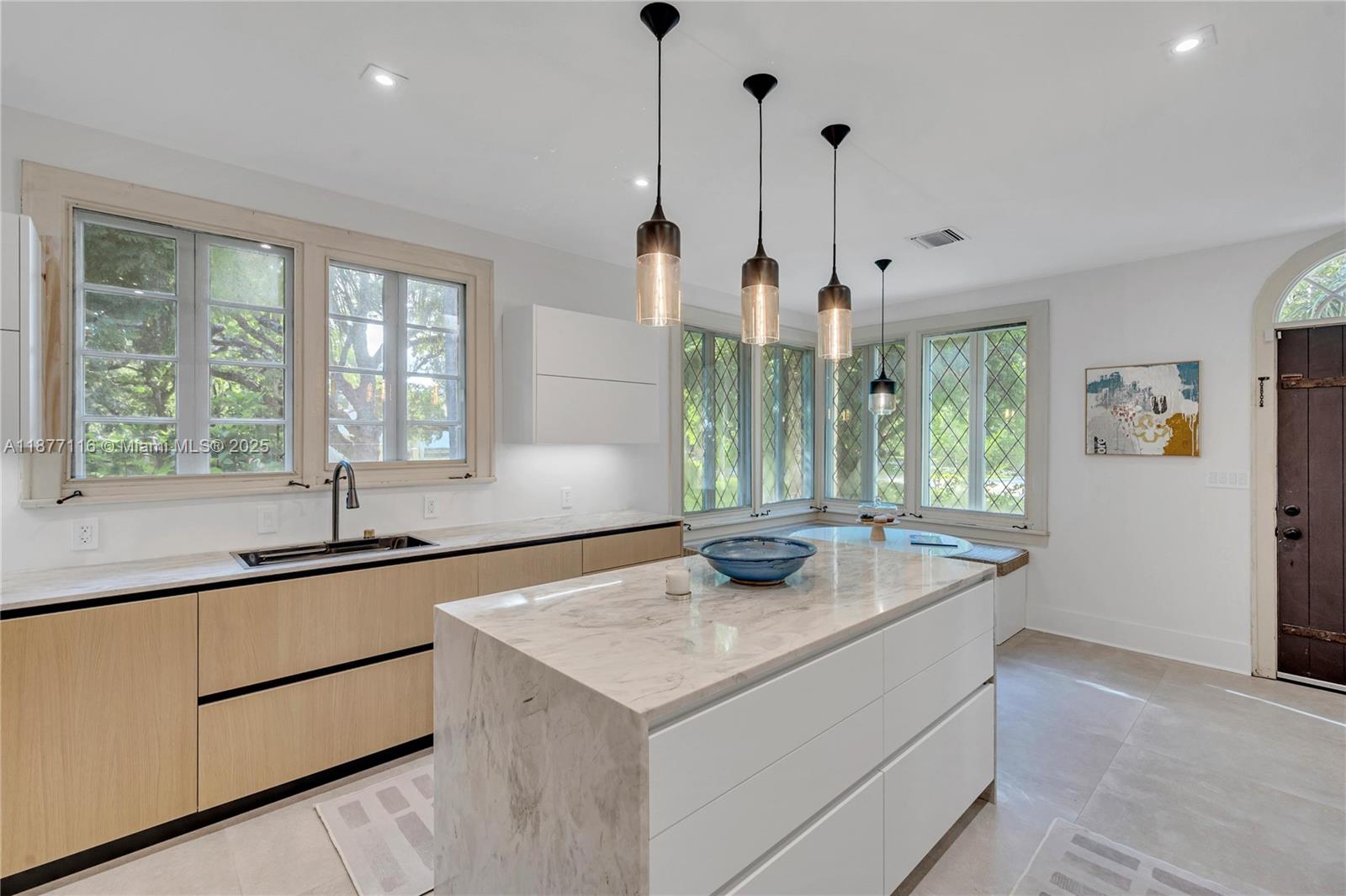 CORAL GABLES C C SEC 3 - Residential