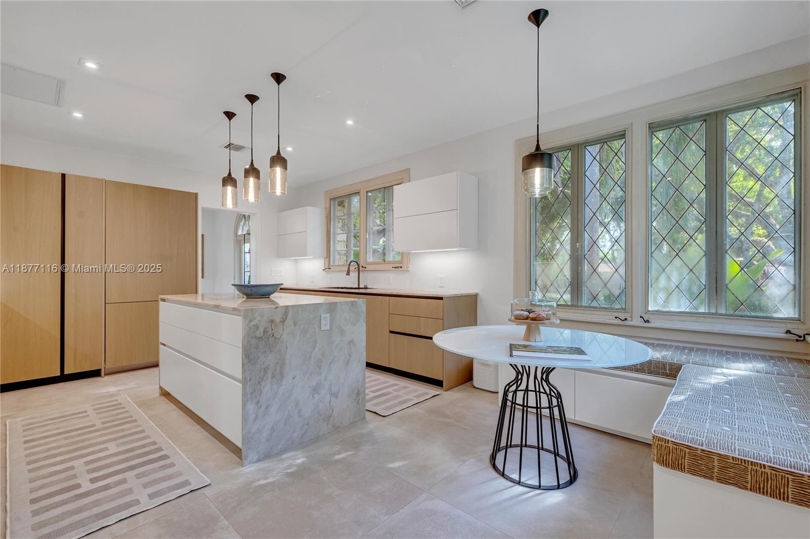 CORAL GABLES C C SEC 3 - Residential