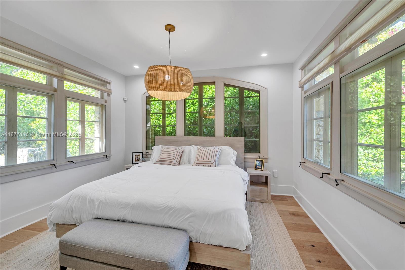 CORAL GABLES C C SEC 3 - Residential