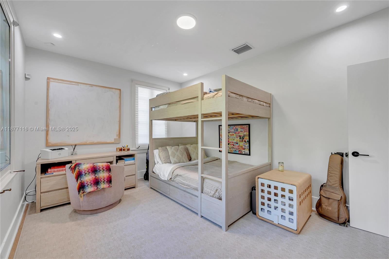 CORAL GABLES C C SEC 3 - Residential