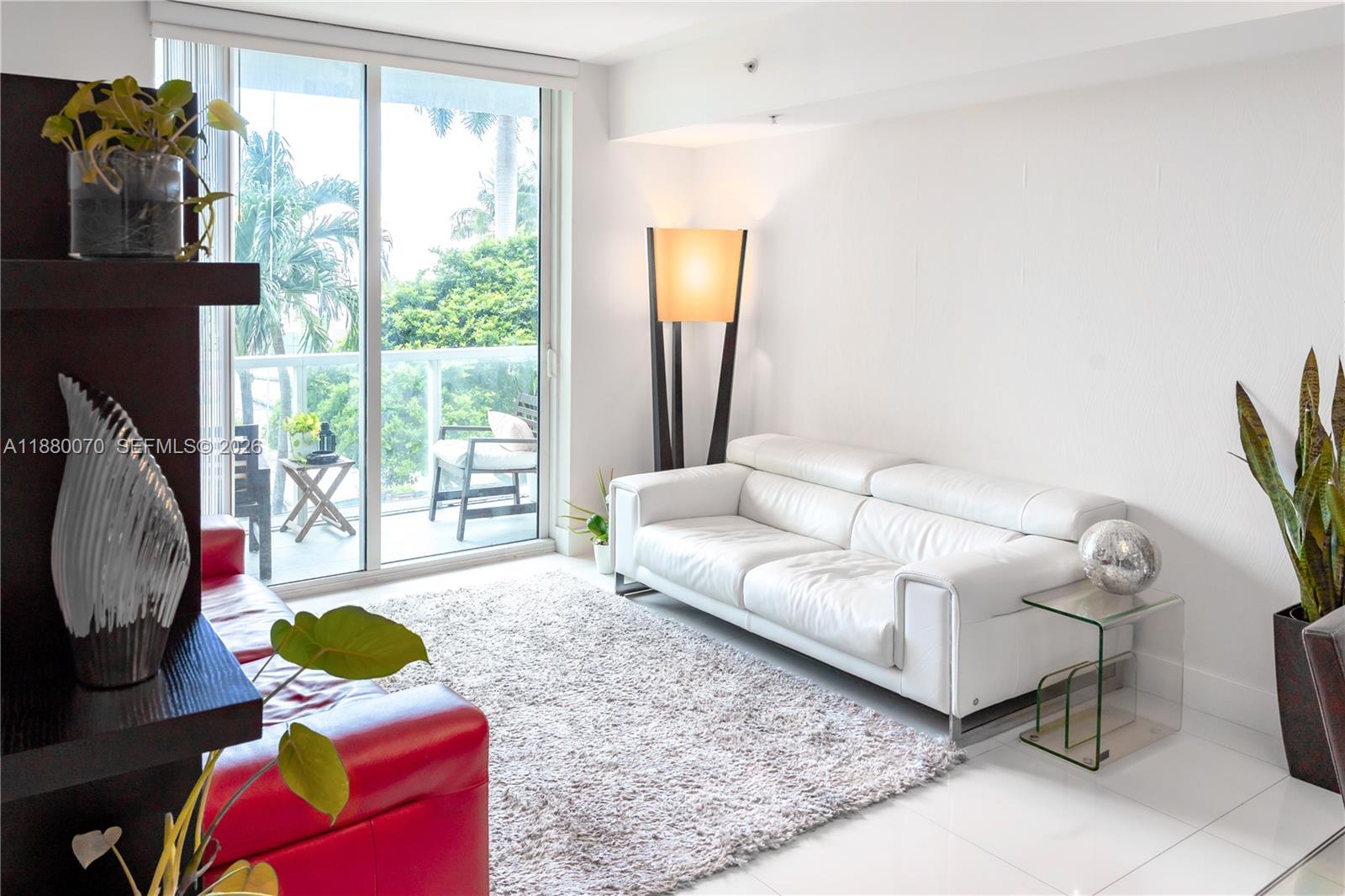 VIZCAYNE SOUTH CONDO - Residential