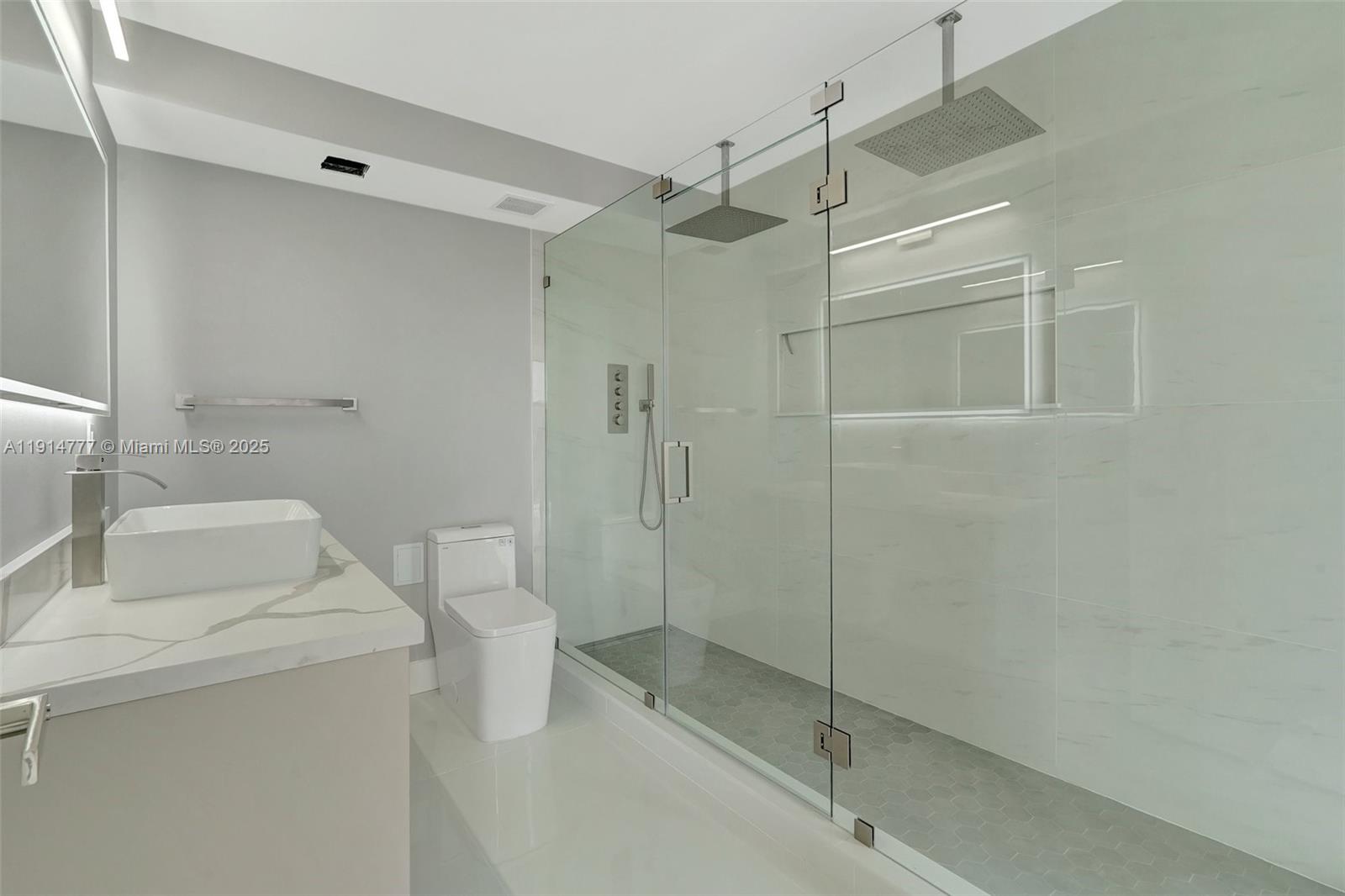 CORONADO CONDO- TOWER III - Residential