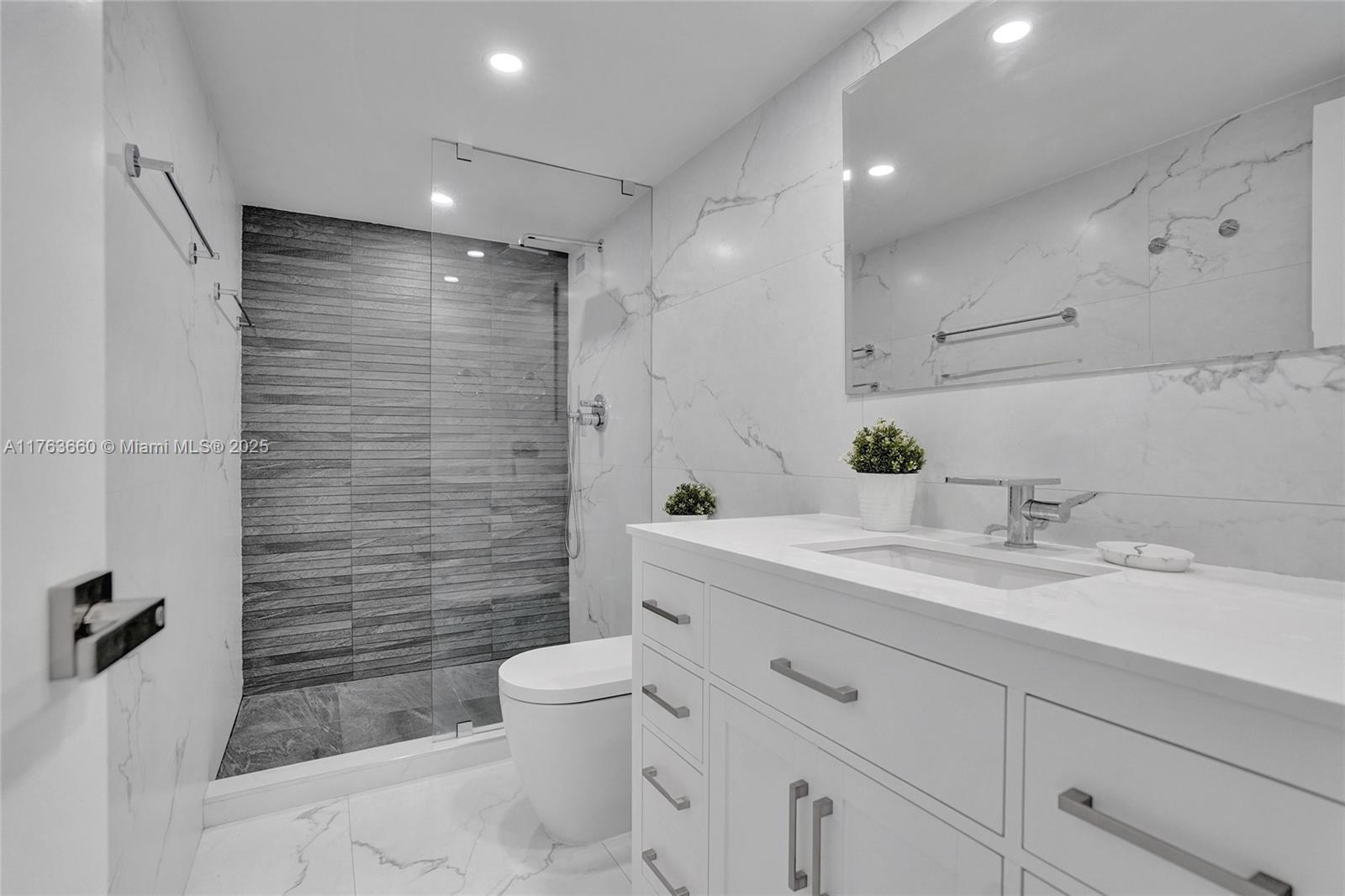 SEACOAST 5700 CONDO - Residential