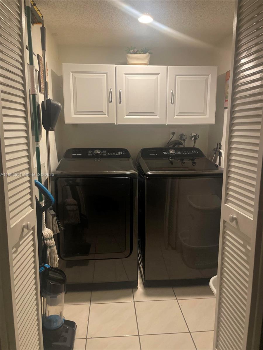 BLDG 9 OF COUNTRY CLUB AP - Residential