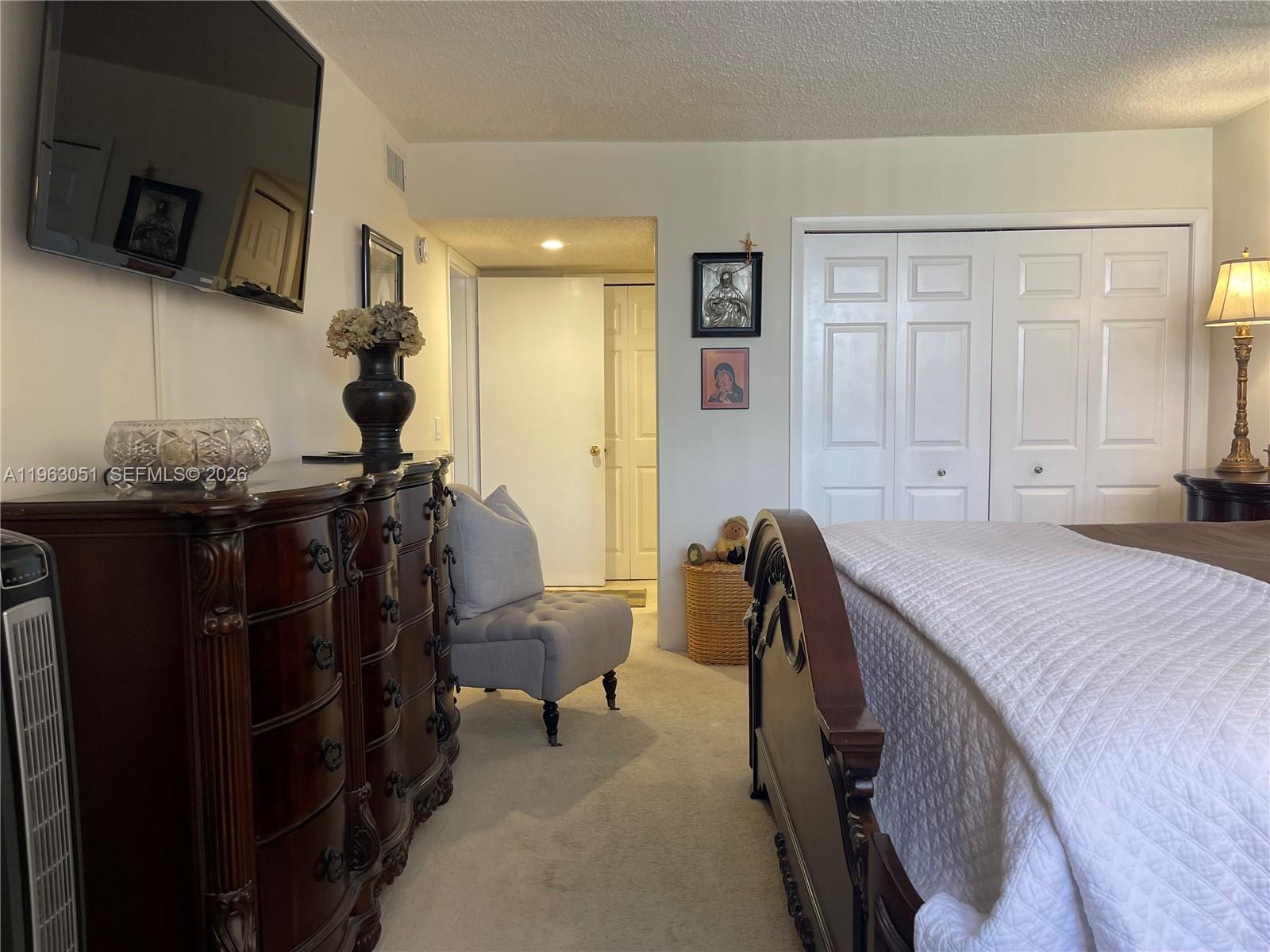 BLDG 9 OF COUNTRY CLUB AP - Residential