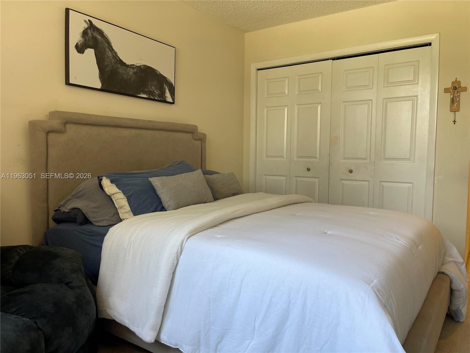 BLDG 9 OF COUNTRY CLUB AP - Residential