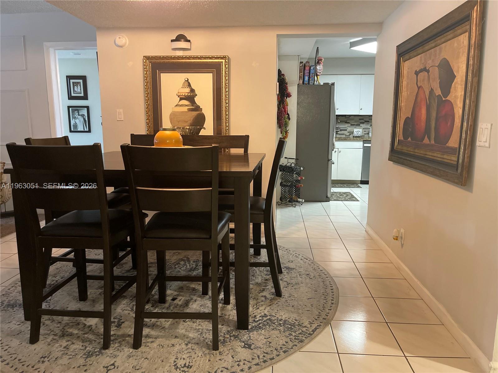 BLDG 9 OF COUNTRY CLUB AP - Residential