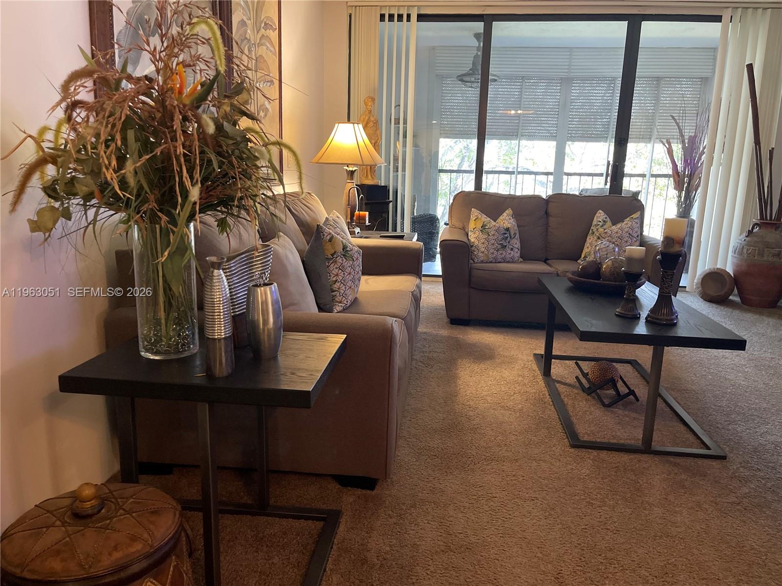 BLDG 9 OF COUNTRY CLUB AP - Residential