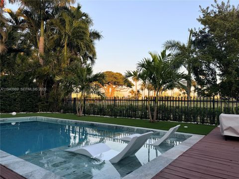 5911 Alton Rd Miami Beach FL 33140