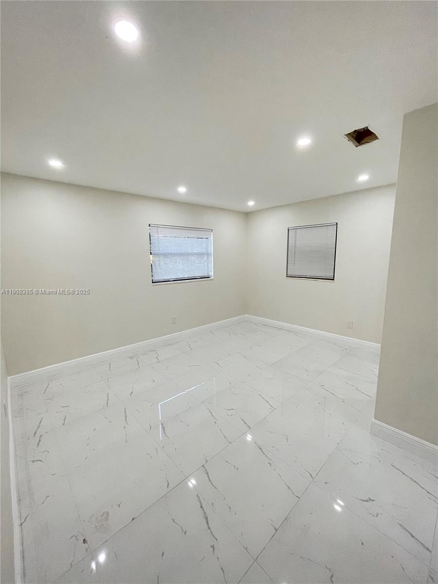 BOULEVARD HEIGHTS SEC 7 - Residential Lease