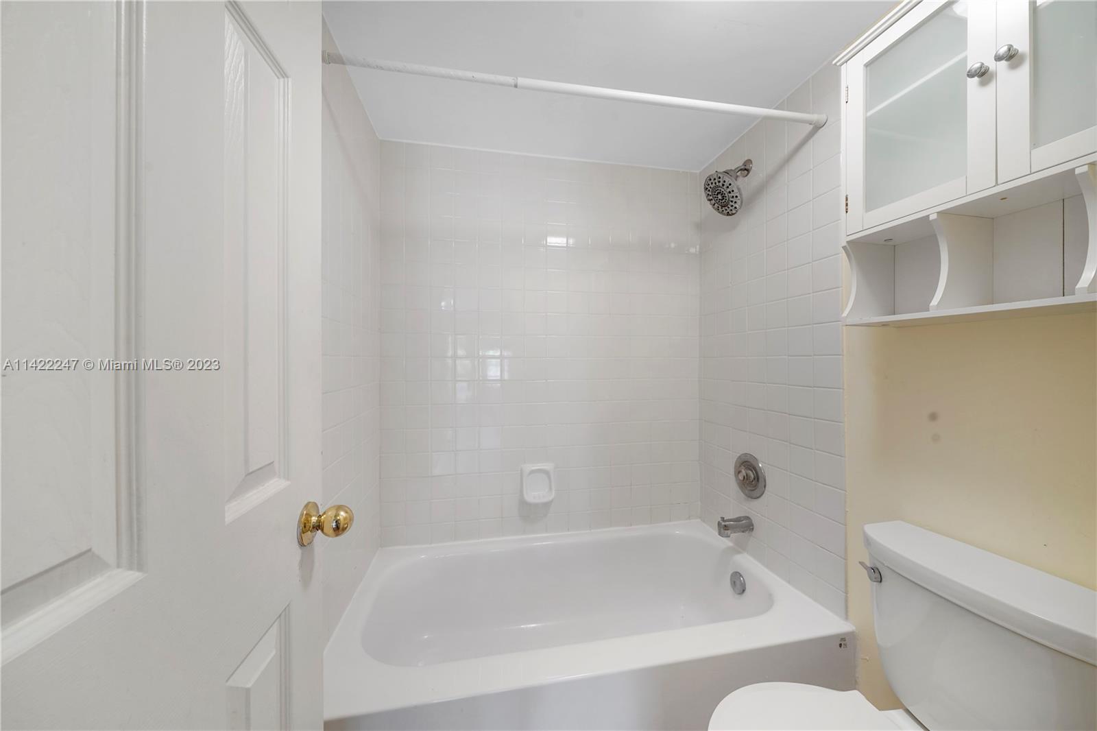 COVE CONDO PHASE II, THE - Residential