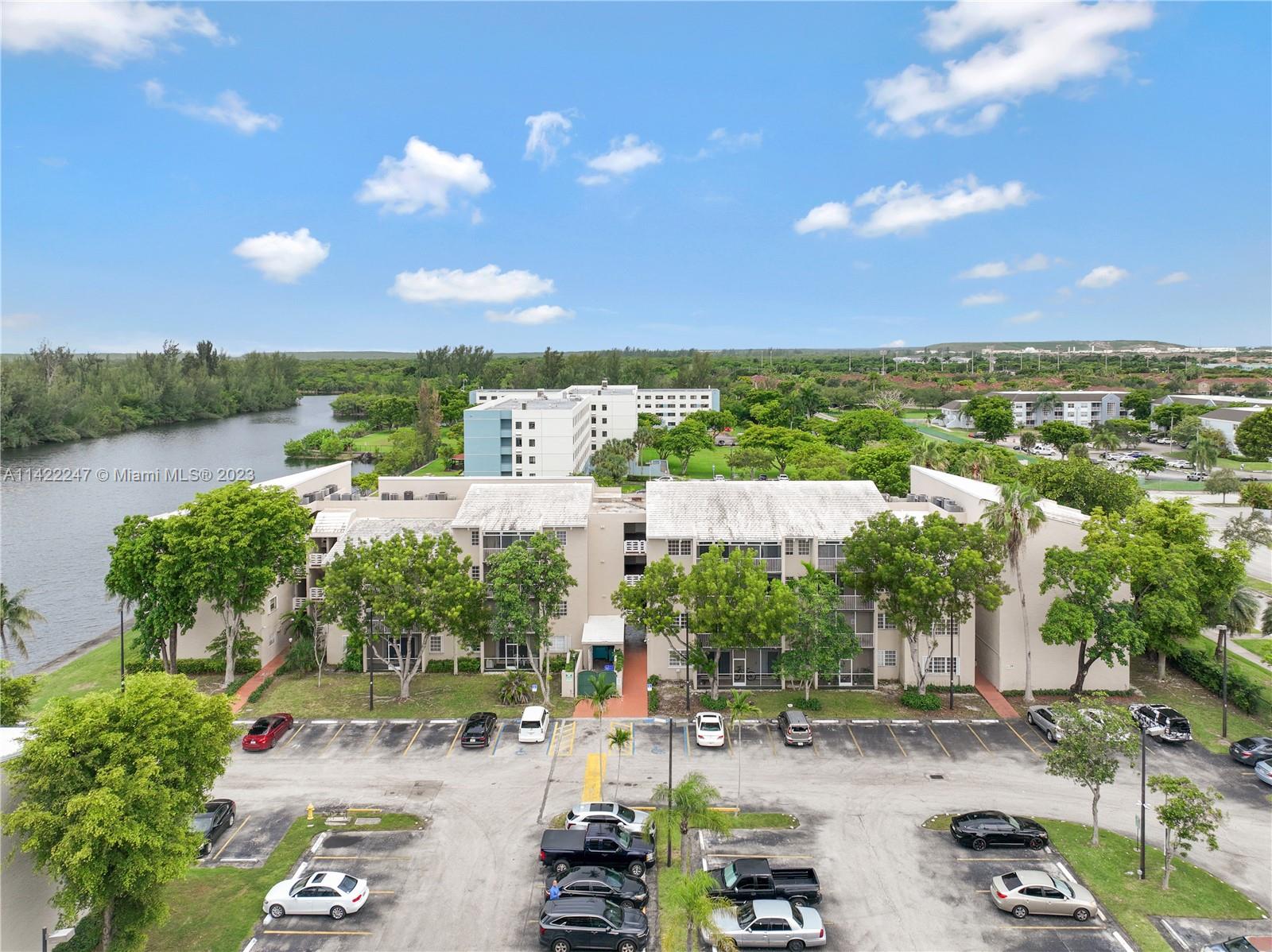 COVE CONDO PHASE II, THE - Residential