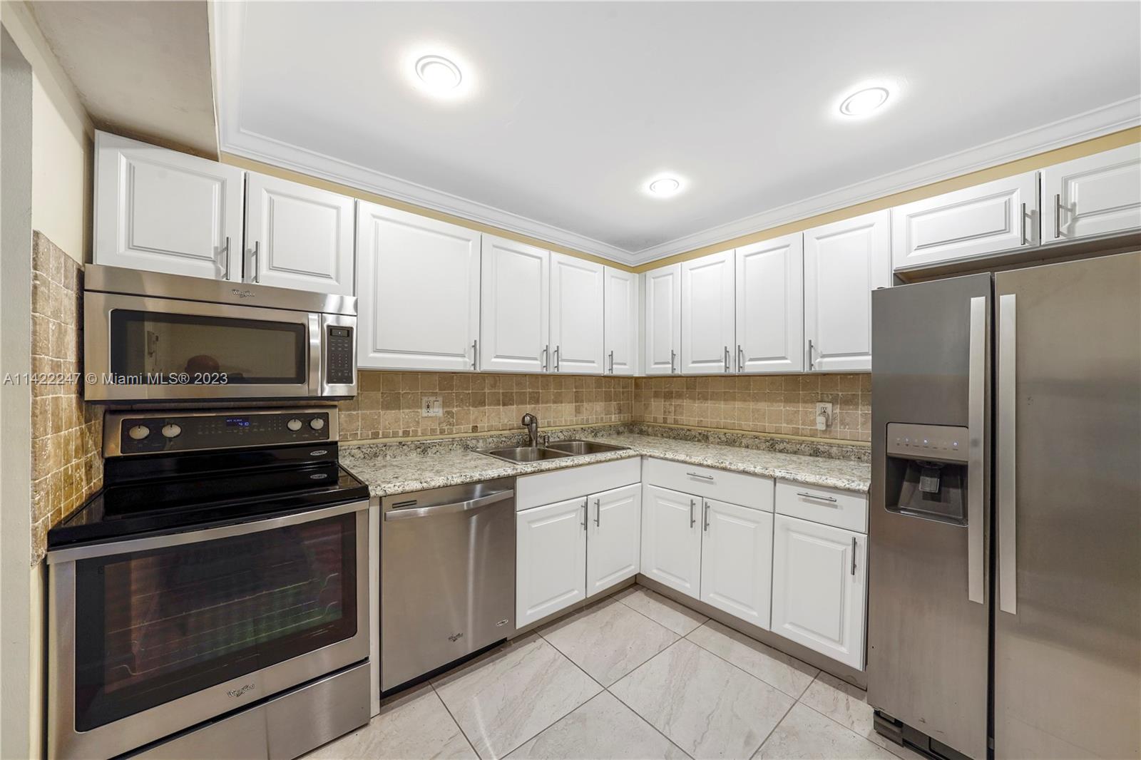 COVE CONDO PHASE II, THE - Residential